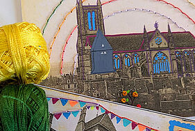 Cartes postales brodées